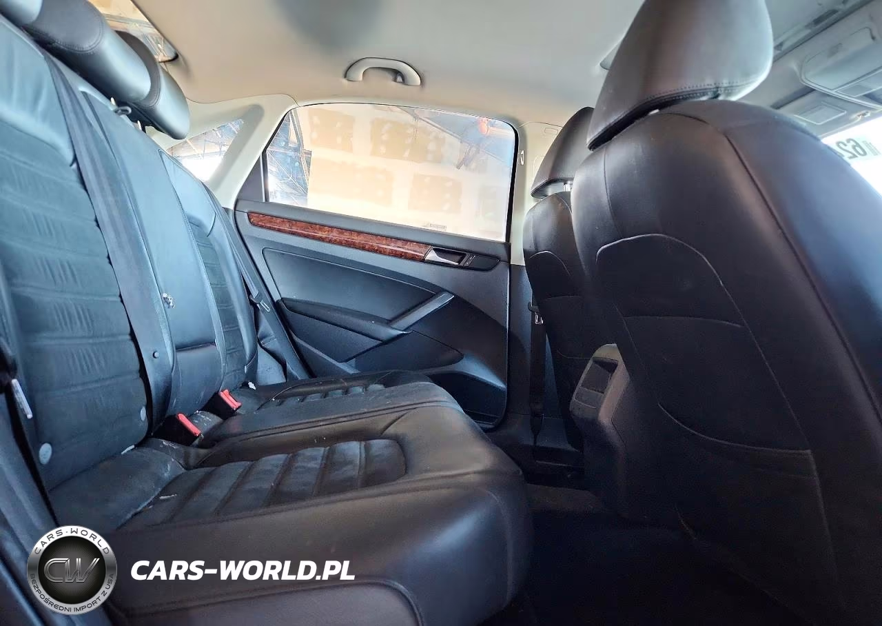 2012 Volkswagen Passat Sel VIN:1VWCM7A39CC104229 - 10