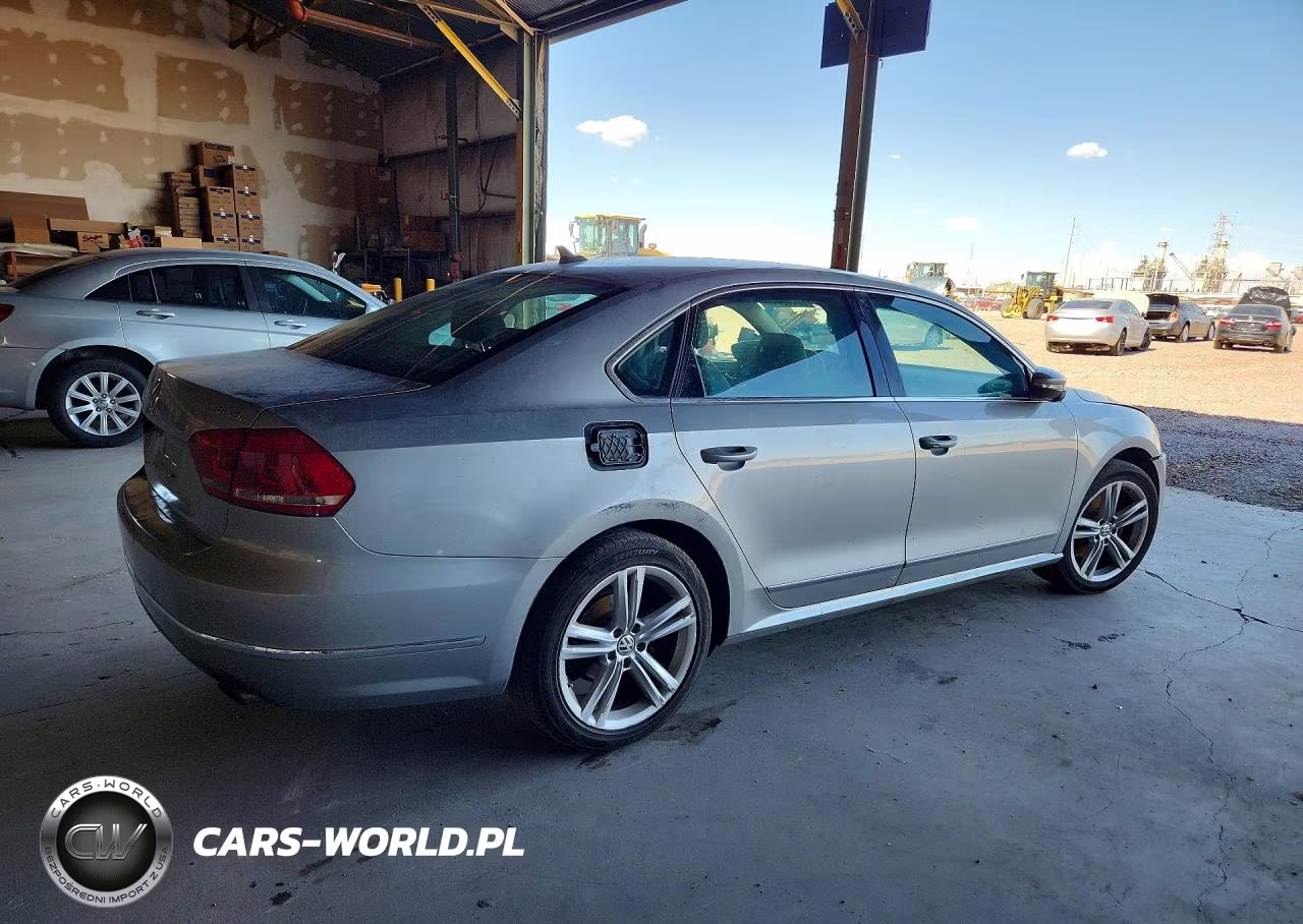 2012 Volkswagen Passat Sel VIN:1VWCM7A39CC104229 - 3