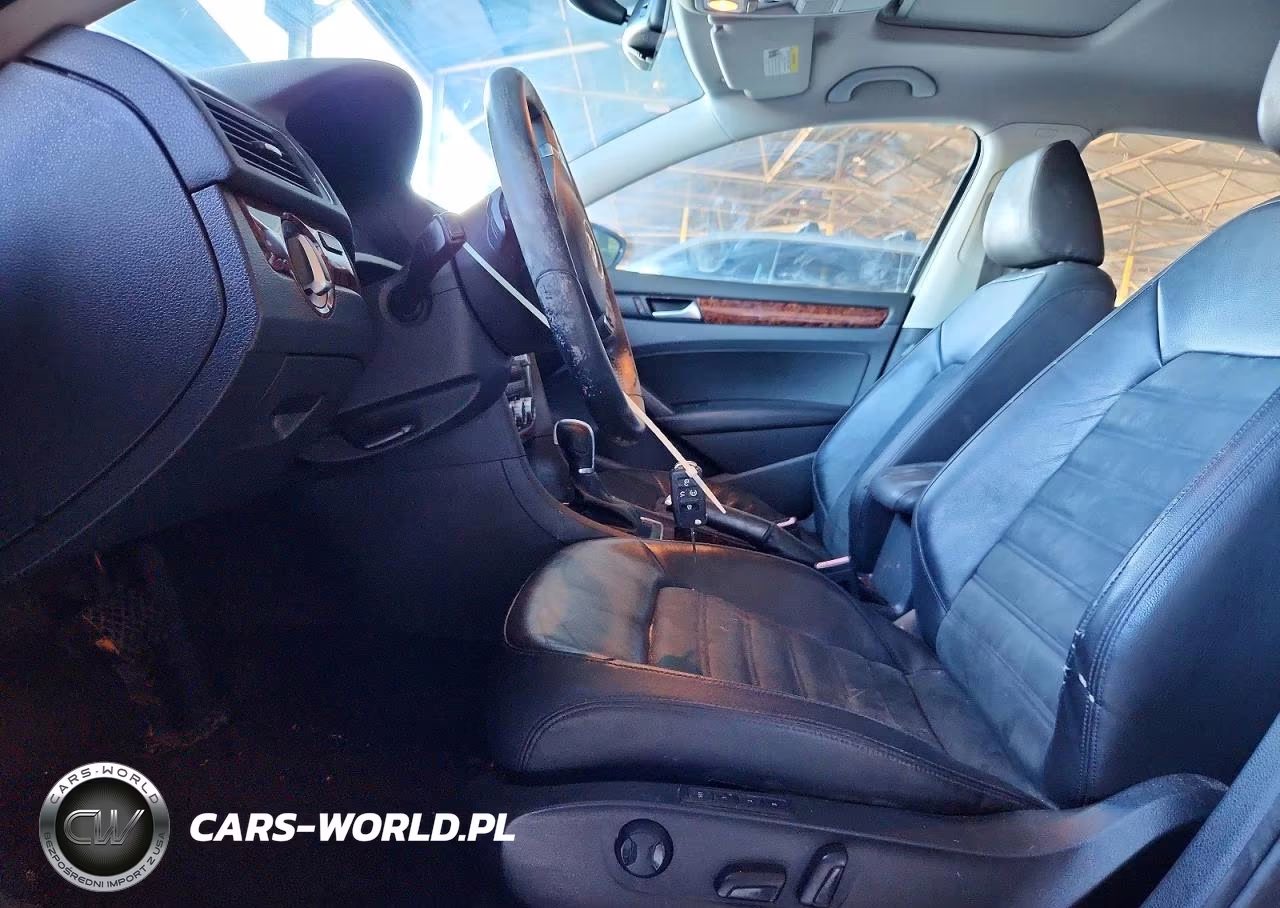 2012 Volkswagen Passat Sel VIN:1VWCM7A39CC104229 - 7