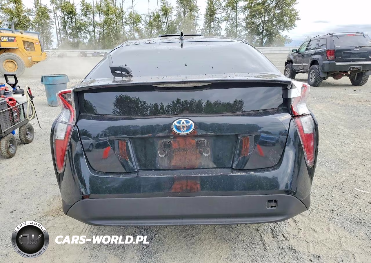 2016 Toyota Prius Three VIN:JTDKARFUXG3013268 - 6