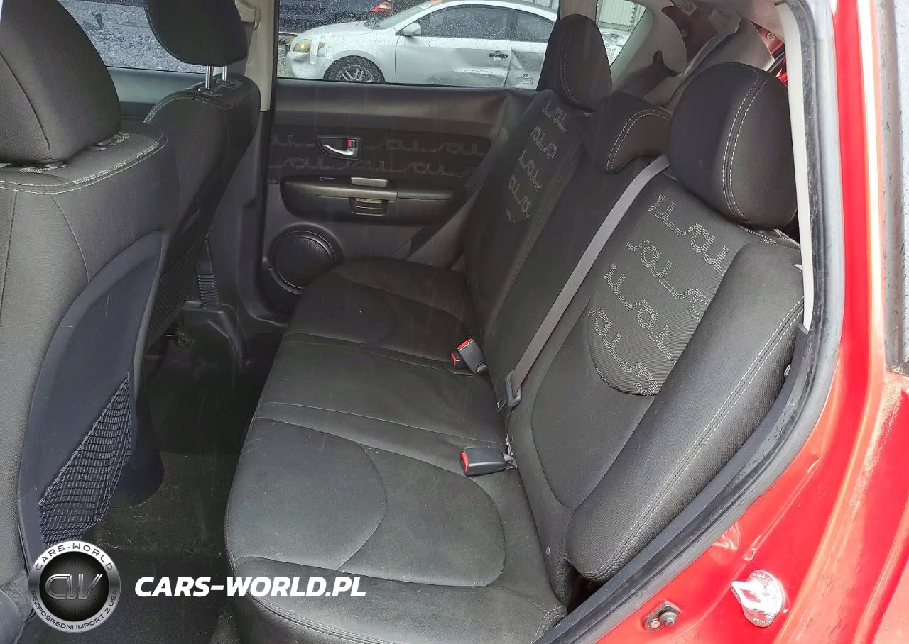2013 Kia Soul + VIN:KNDJT2A60D7578171 - 11