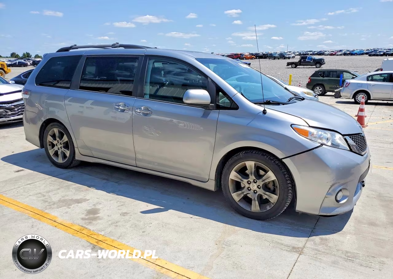 2013 Toyota Sienna Sport VIN:5TDXK3DCXDS299708 - 4