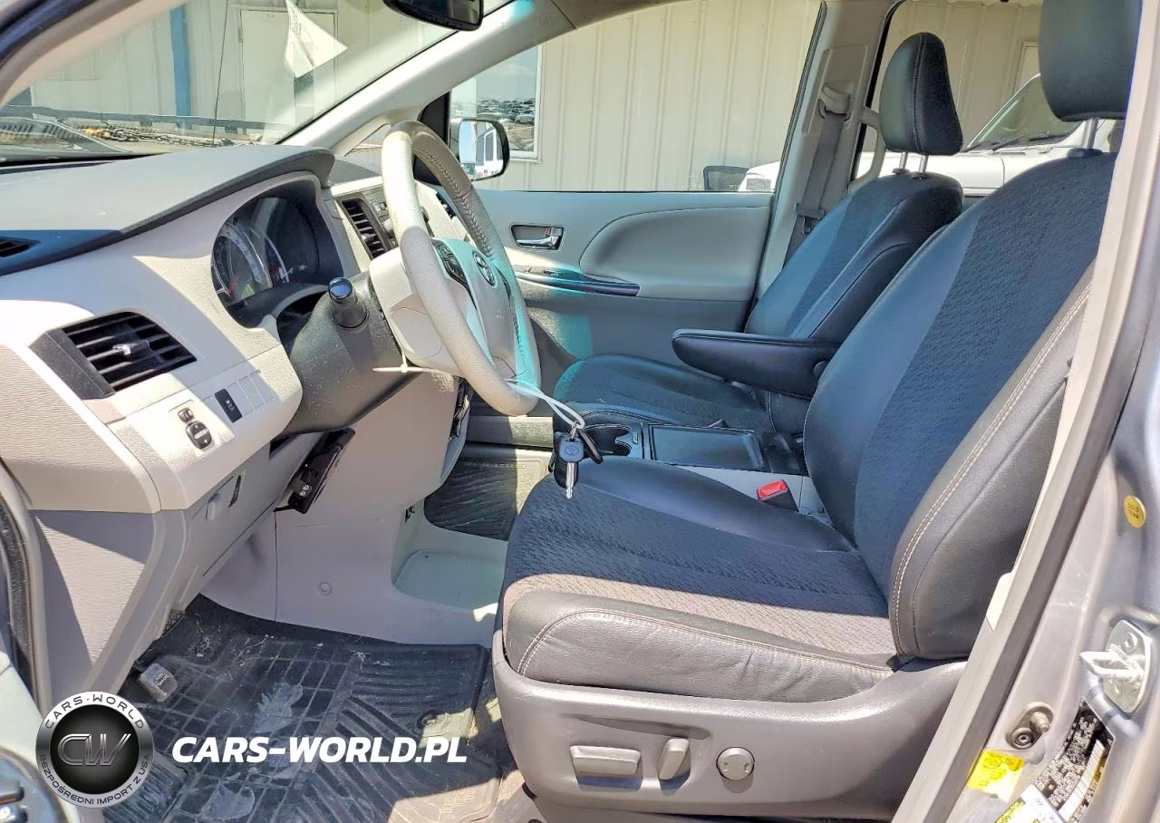 2013 Toyota Sienna Sport VIN:5TDXK3DCXDS299708 - 7