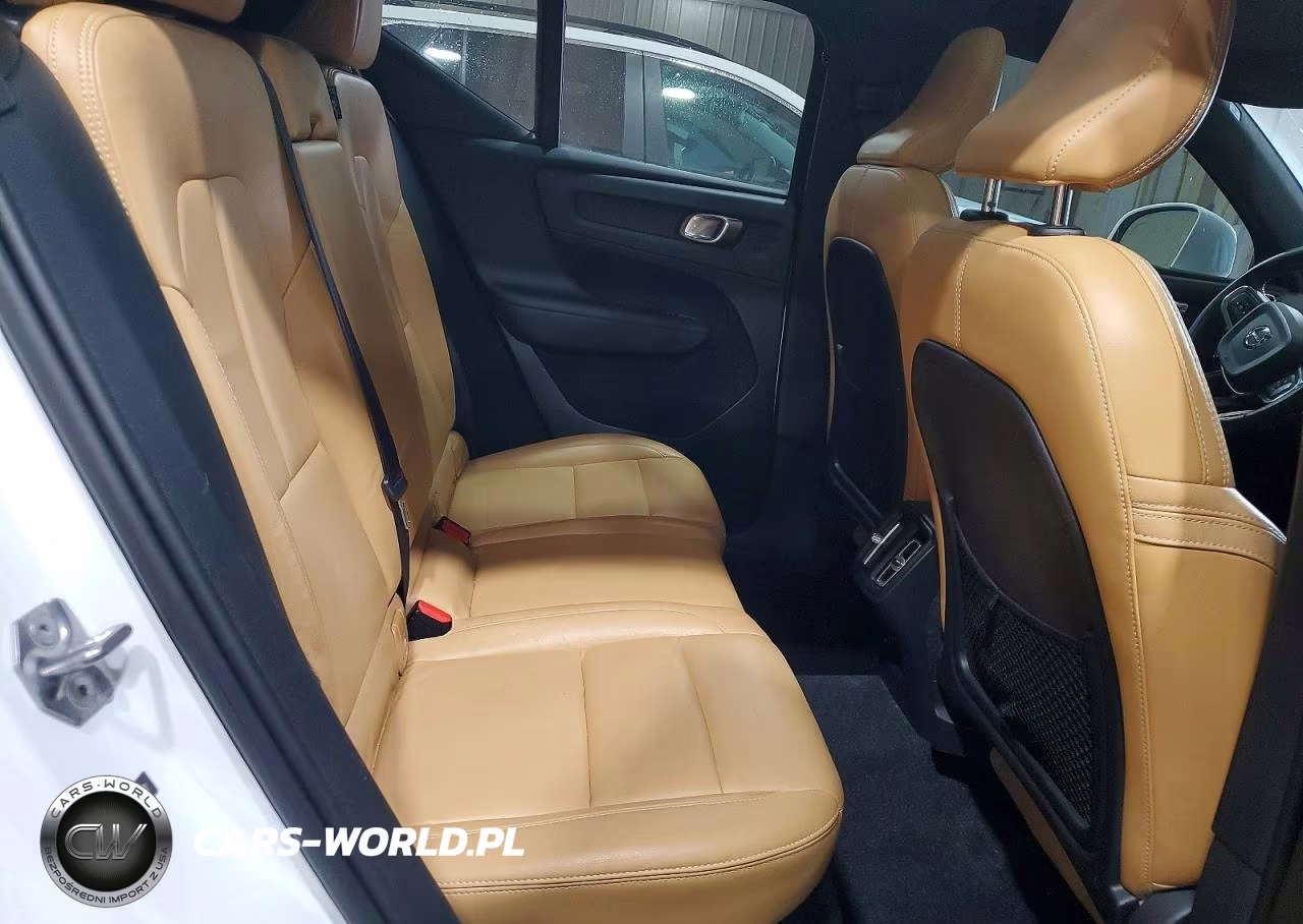 2019 Volvo Xc40 T5 Momentum VIN:YV4162XZ7K2019412 - 11