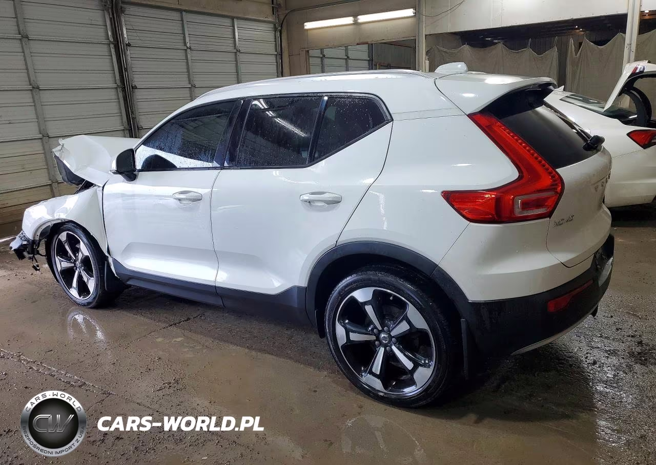 2019 Volvo Xc40 T5 Momentum VIN:YV4162XZ7K2019412 - 2