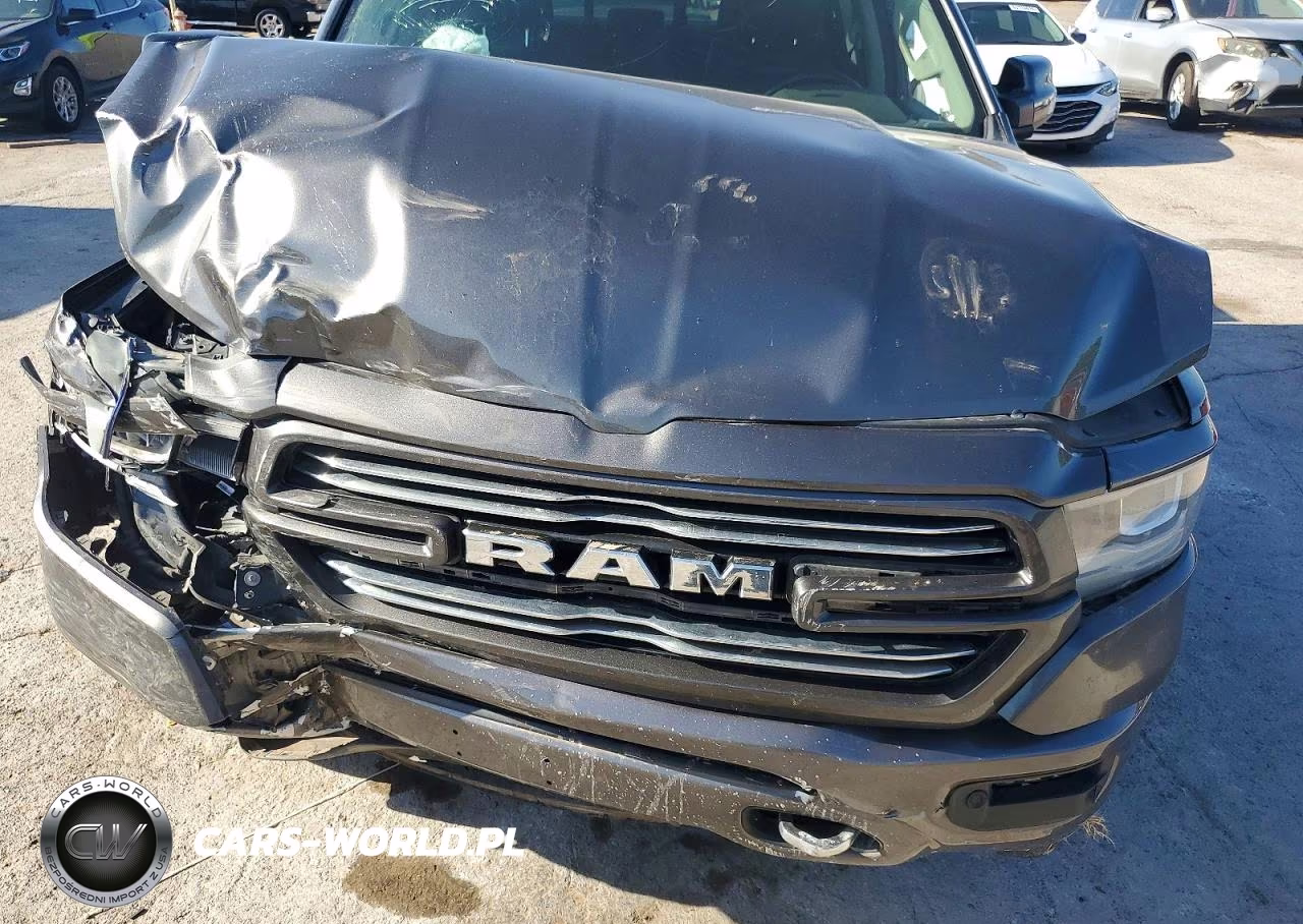 2022 Ram 1500 Laramie VIN:1C6RREJT7NN261274 - 11