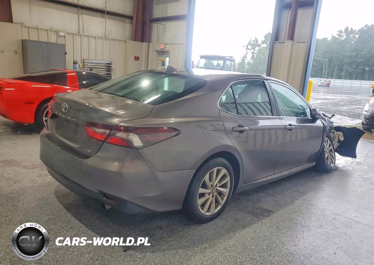 2021 Toyota Camry Le VIN:4T1C11AK0MU521522 - 3