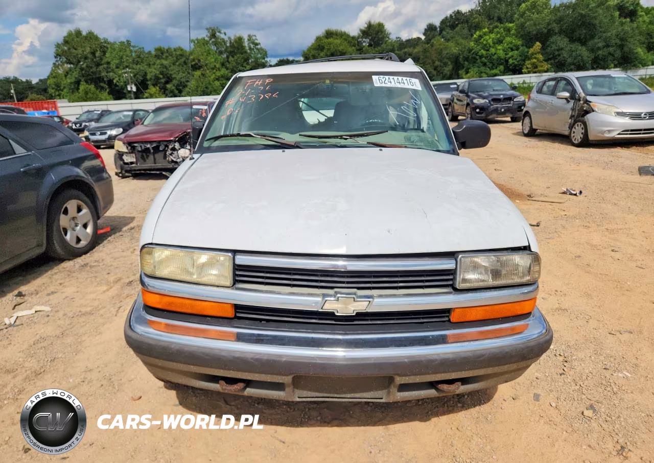 1999 Chevrolet Blazer VIN:1GNDT13W4X2136944 - 5