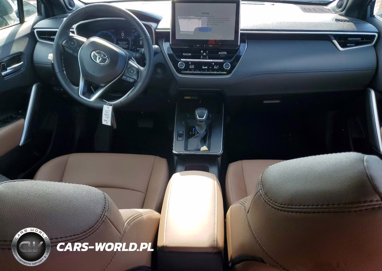 2026 Toyota Corolla Cross Xle VIN:7MUDAAAG5TV165033 - 8