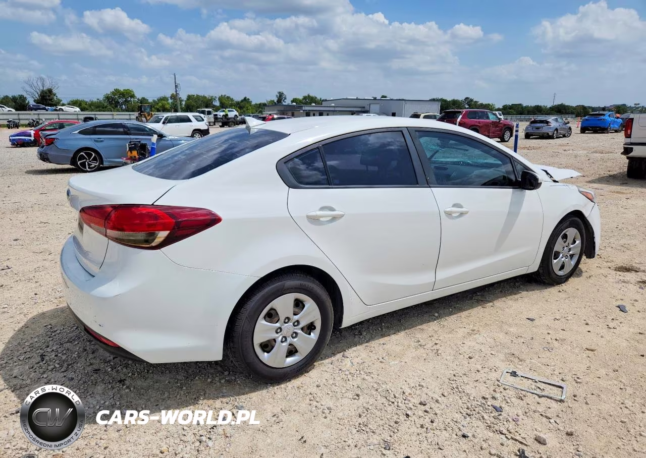 2017 Kia Forte Lx VIN:3KPFK4A77HE076213 - 3