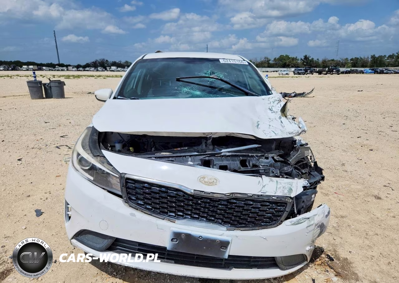 2017 Kia Forte Lx VIN:3KPFK4A77HE076213 - 5