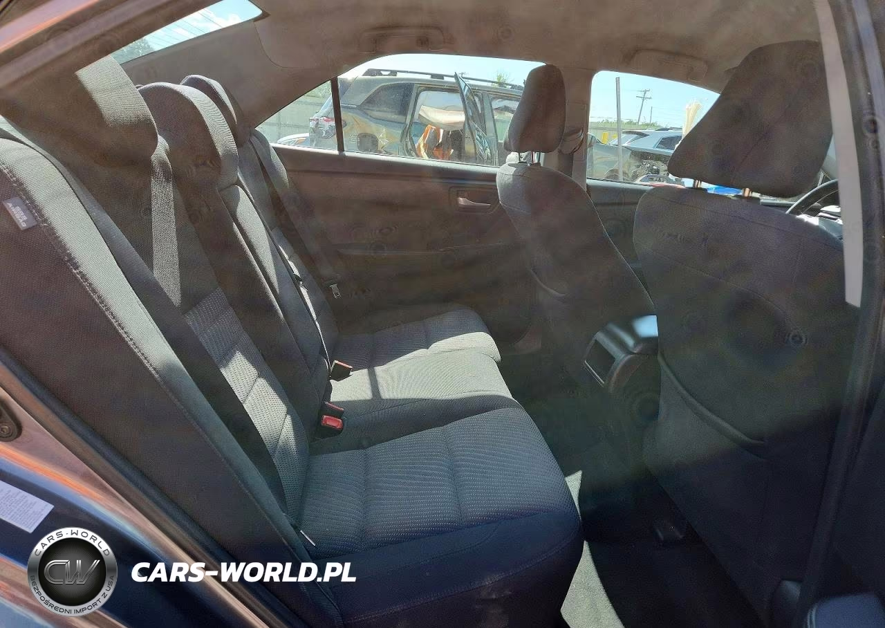 2017 Toyota Camry Le VIN:4T1BF1FK8HU694863 - 10
