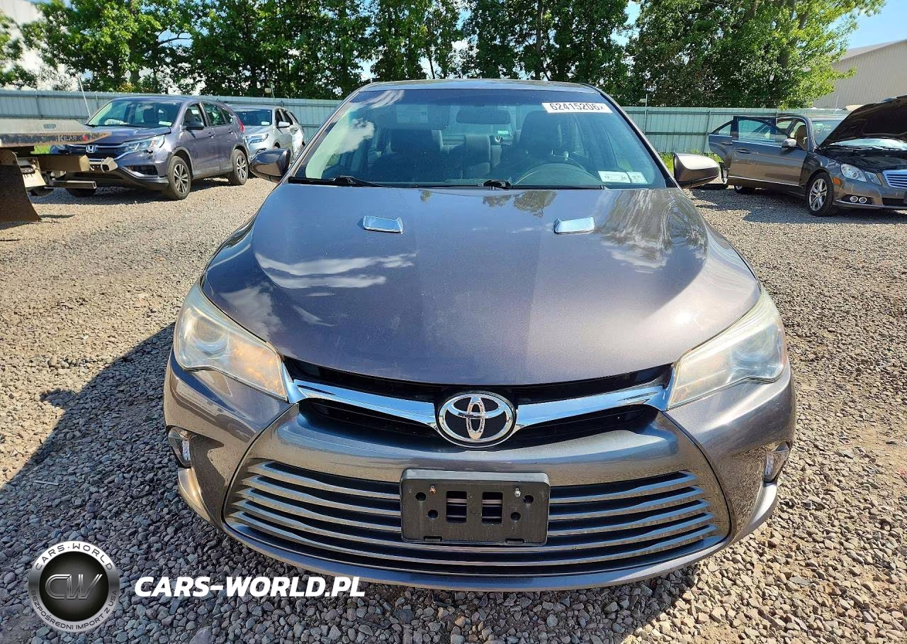 2017 Toyota Camry Le VIN:4T1BF1FK8HU694863 - 5
