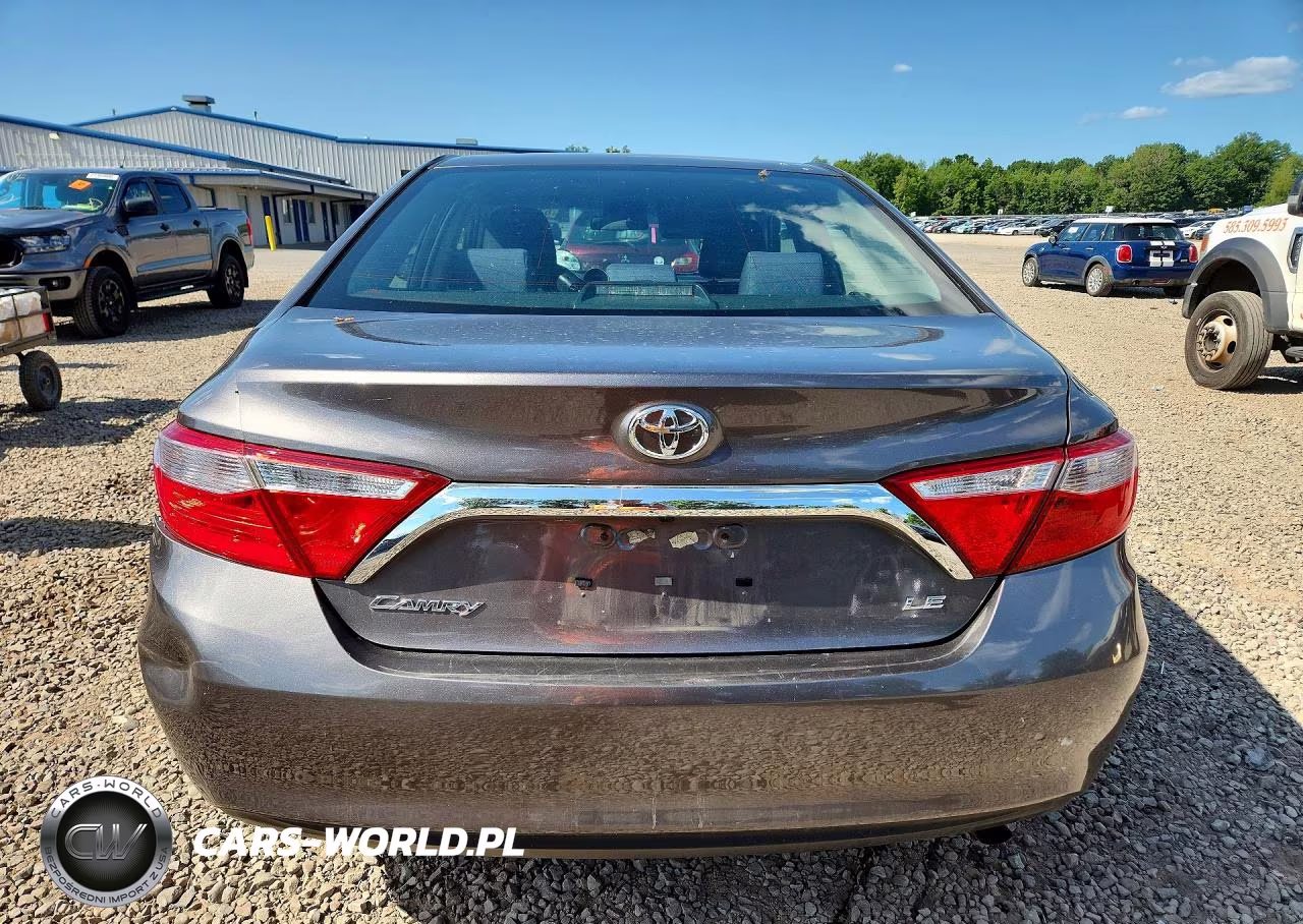 2017 Toyota Camry Le VIN:4T1BF1FK8HU694863 - 6