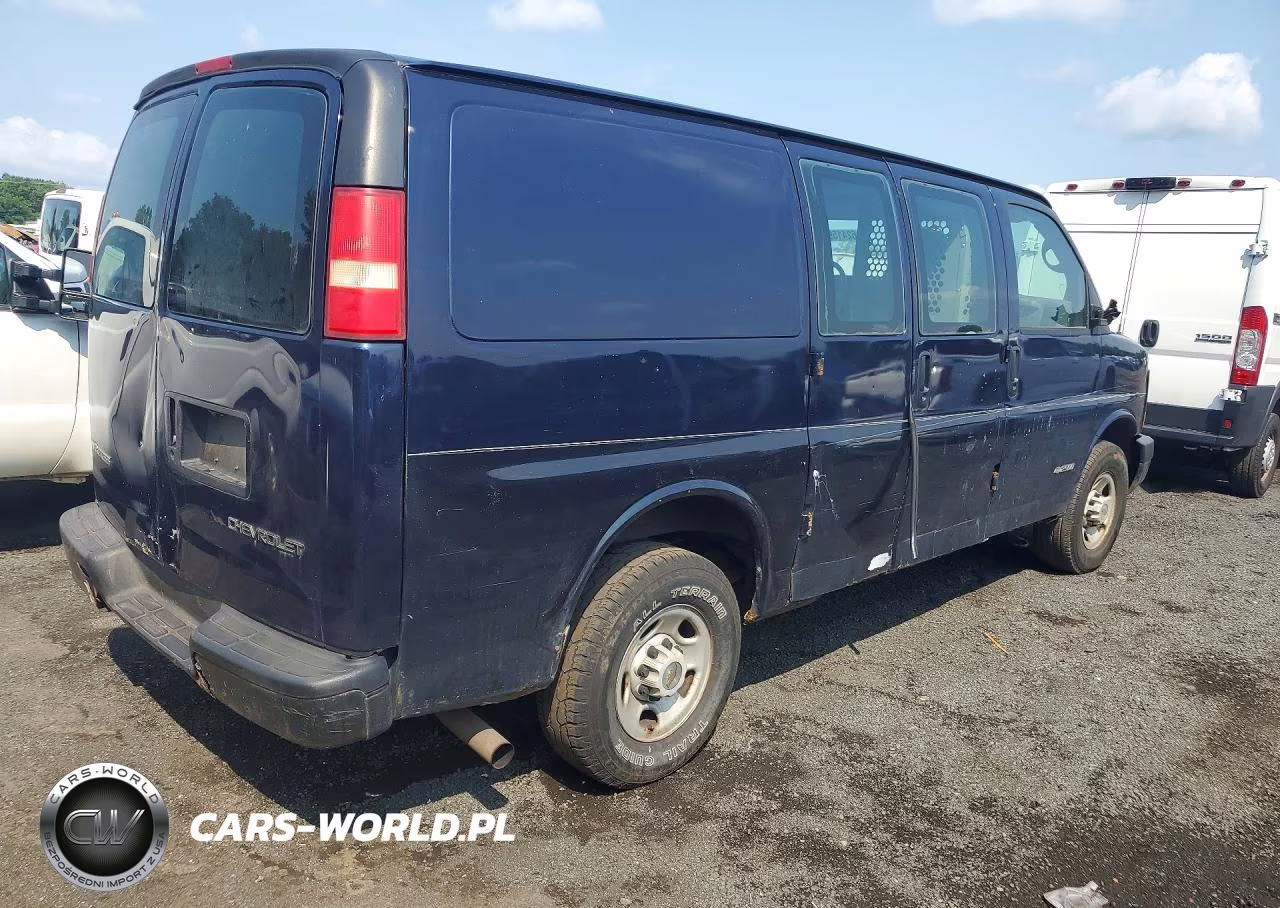 2005 Chevrolet Express G2500 VIN:1GCGG25V451163469 - 3