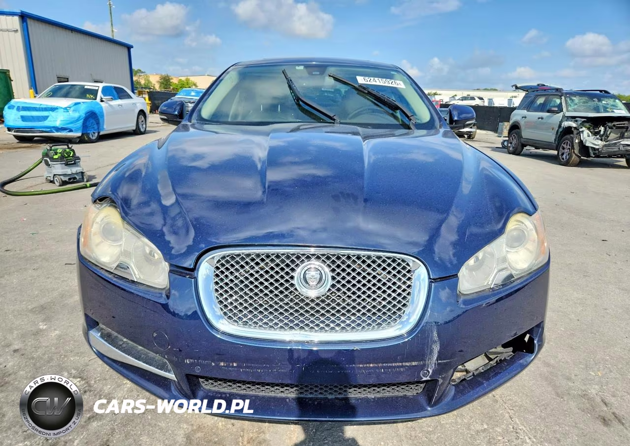 2011 Jaguar Xf Premium VIN:SAJWA0GB6BLR90069 - 5