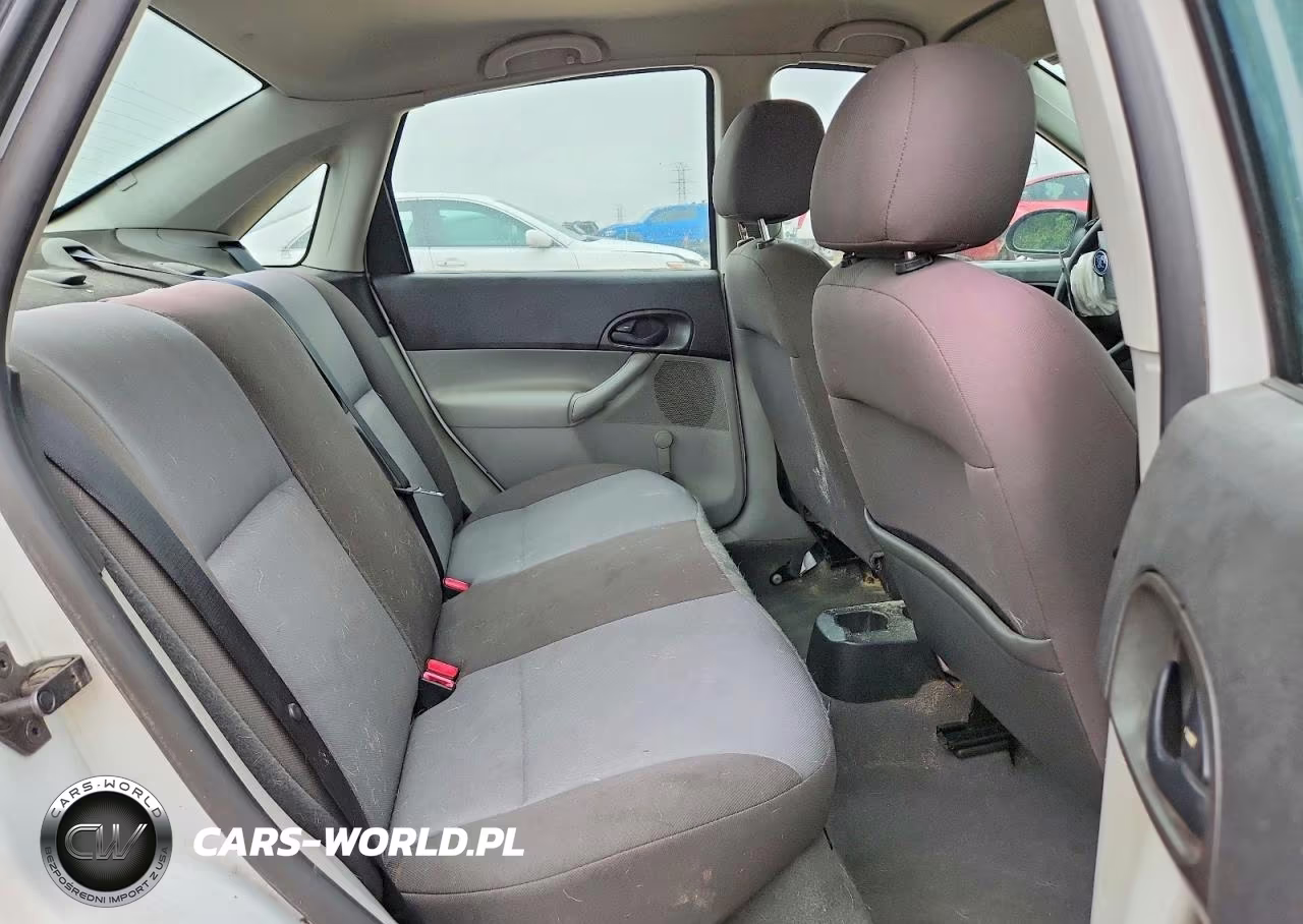 2007 Ford Focus Zx4 VIN:1FAFP34N67W150561 - 10