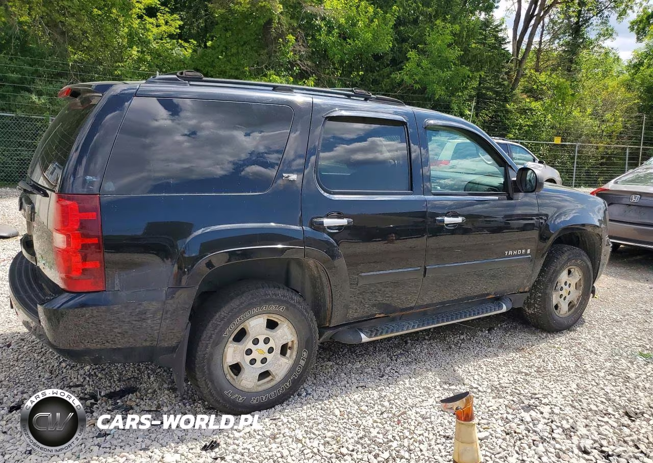 2007 Chevrolet Tahoe K1500 VIN:1GNFK130X7R319022 - 3