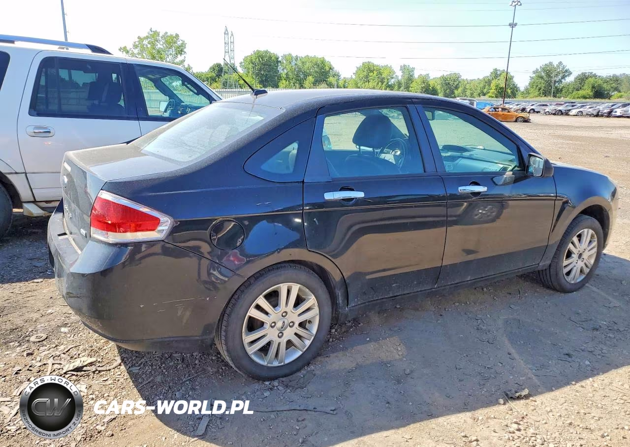 2010 Ford Focus Sel VIN:1FAHP3HN8AW108760 - 3
