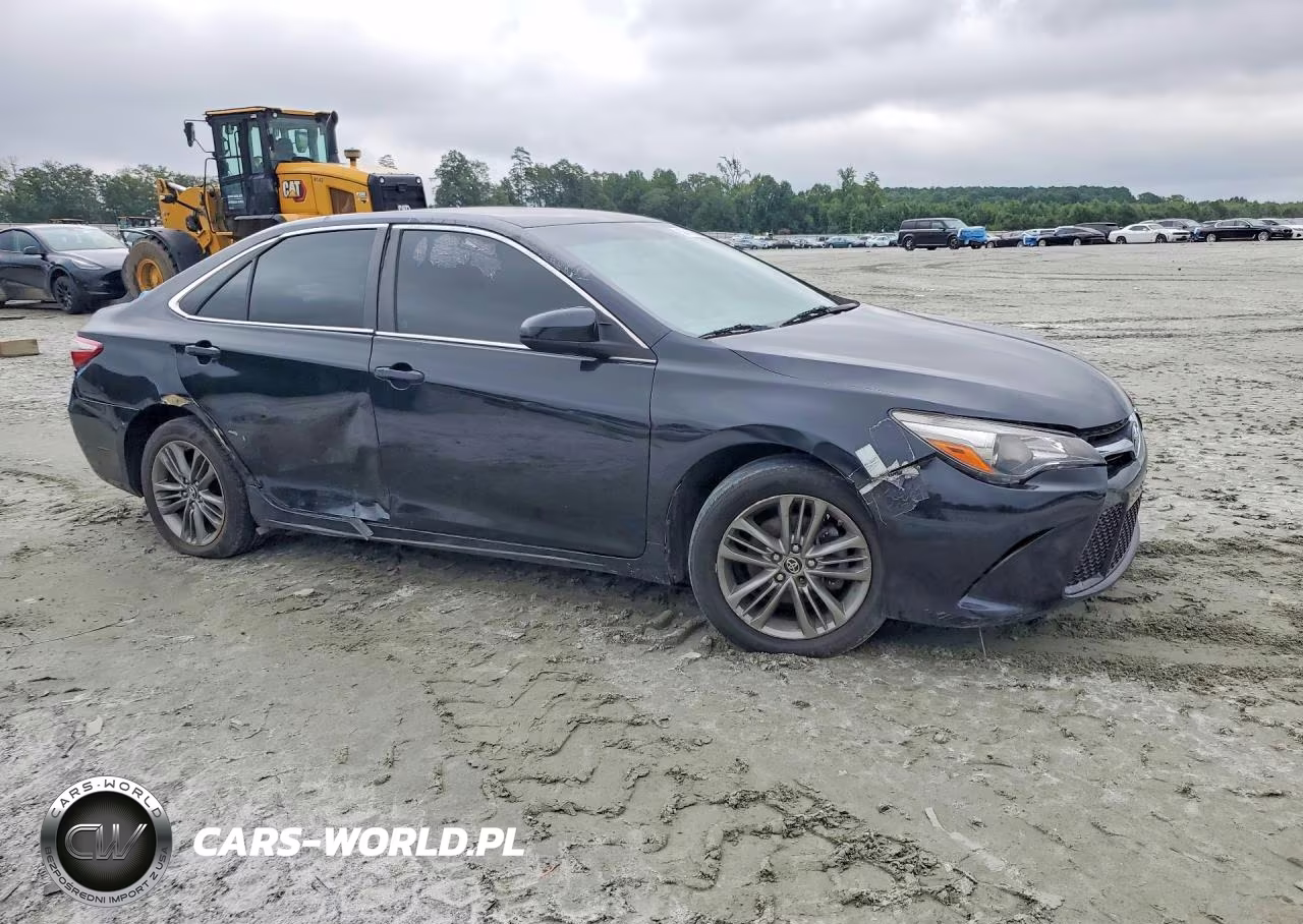 2017 Toyota Camry Se VIN:4T1BF1FK2HU682885 - 4