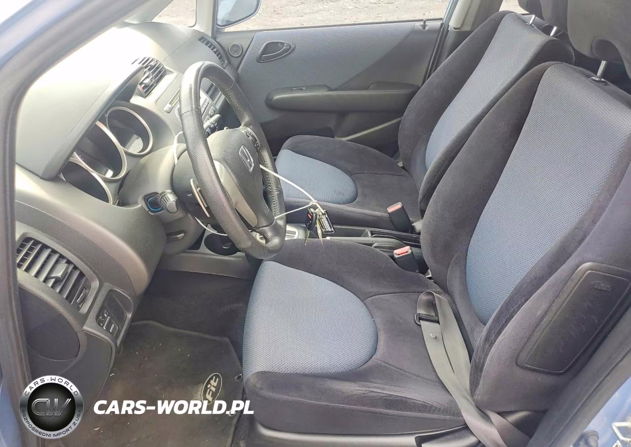 2008 Honda Fit Sport VIN:JHMGD38618S057397 - 7