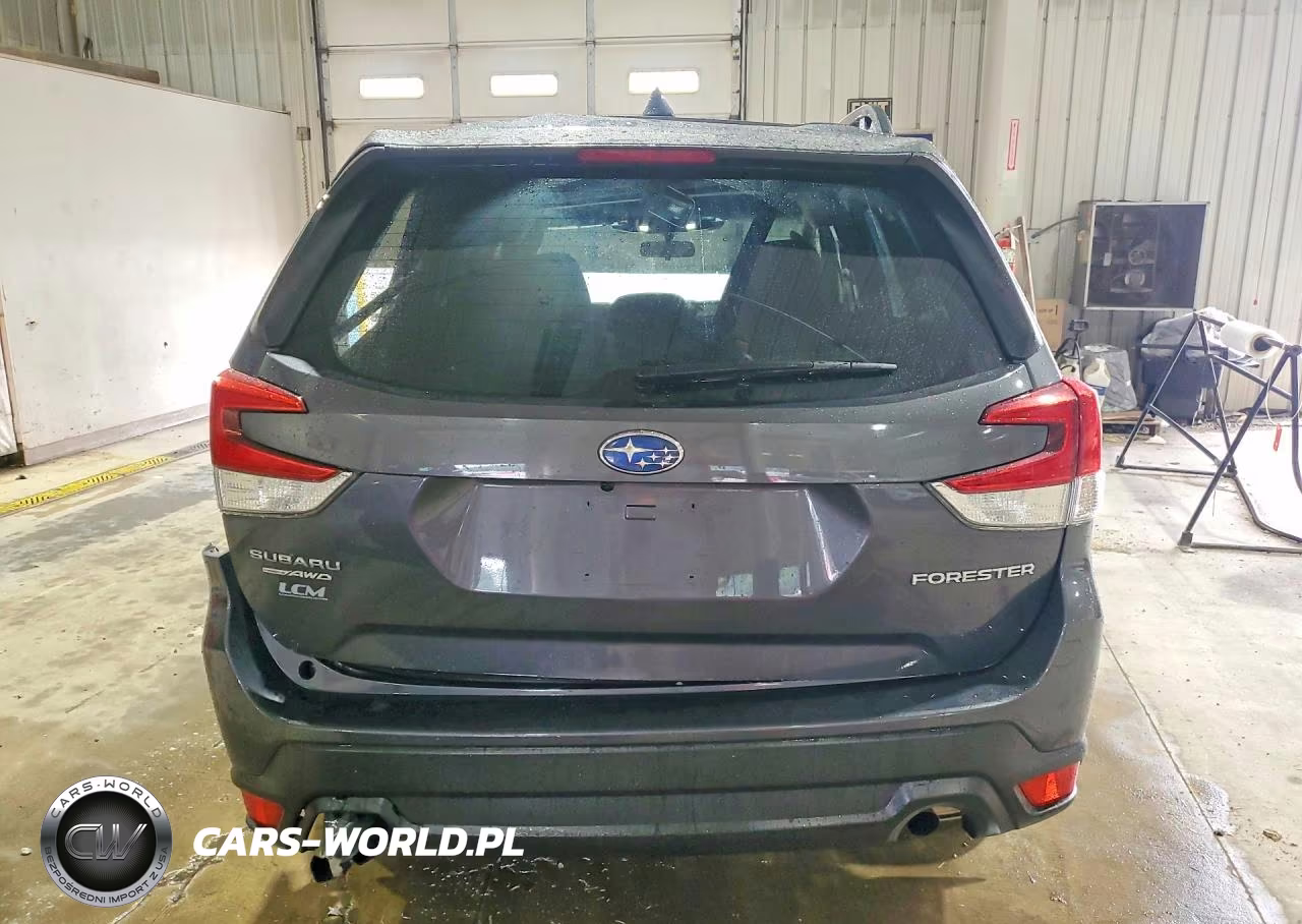2022 Subaru Forester Premium VIN:JF2SKADCXNH507706 - 6