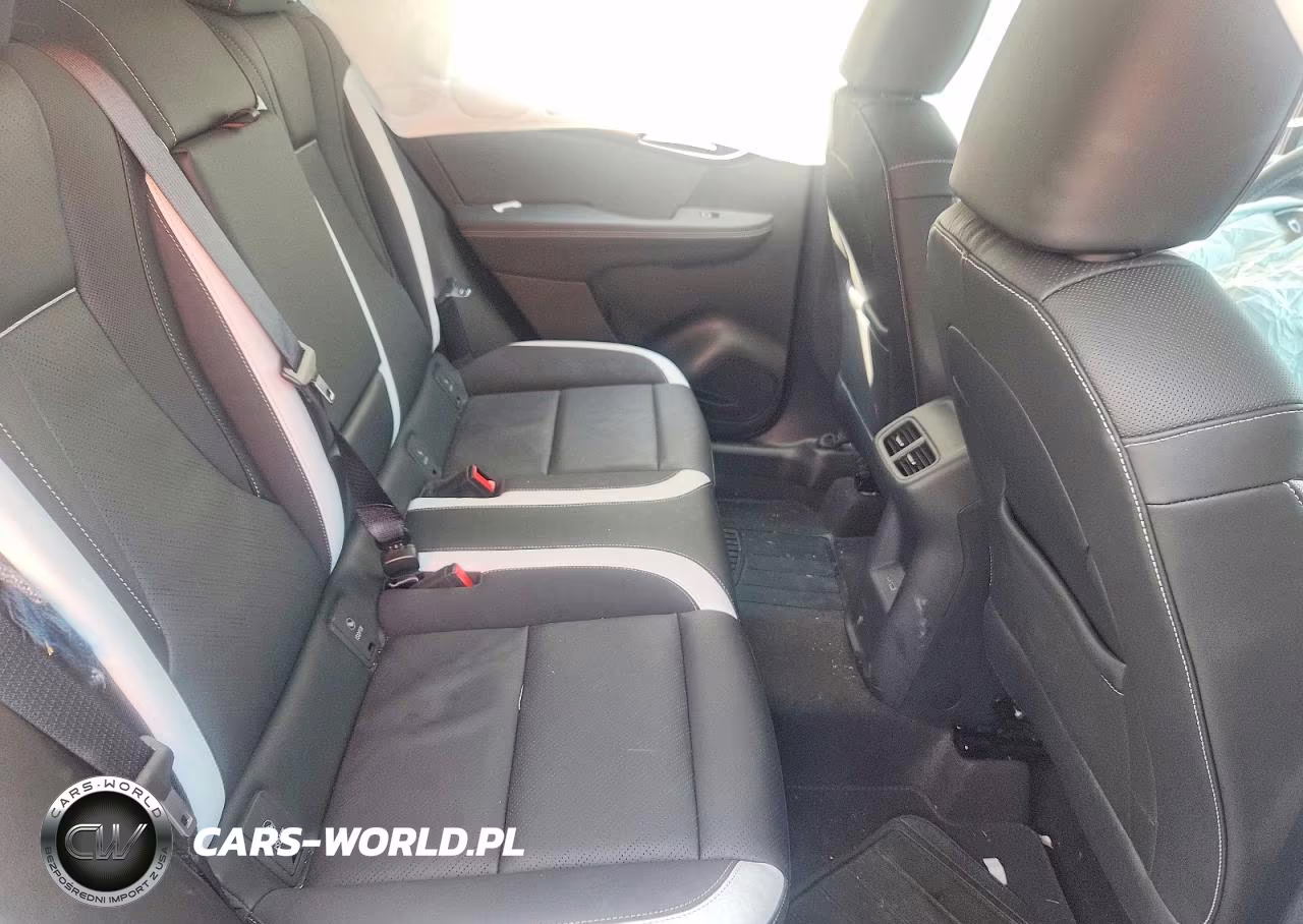 2025 Buick Envision Sport Touring VIN:LRBFZLE43SD096584 - 11