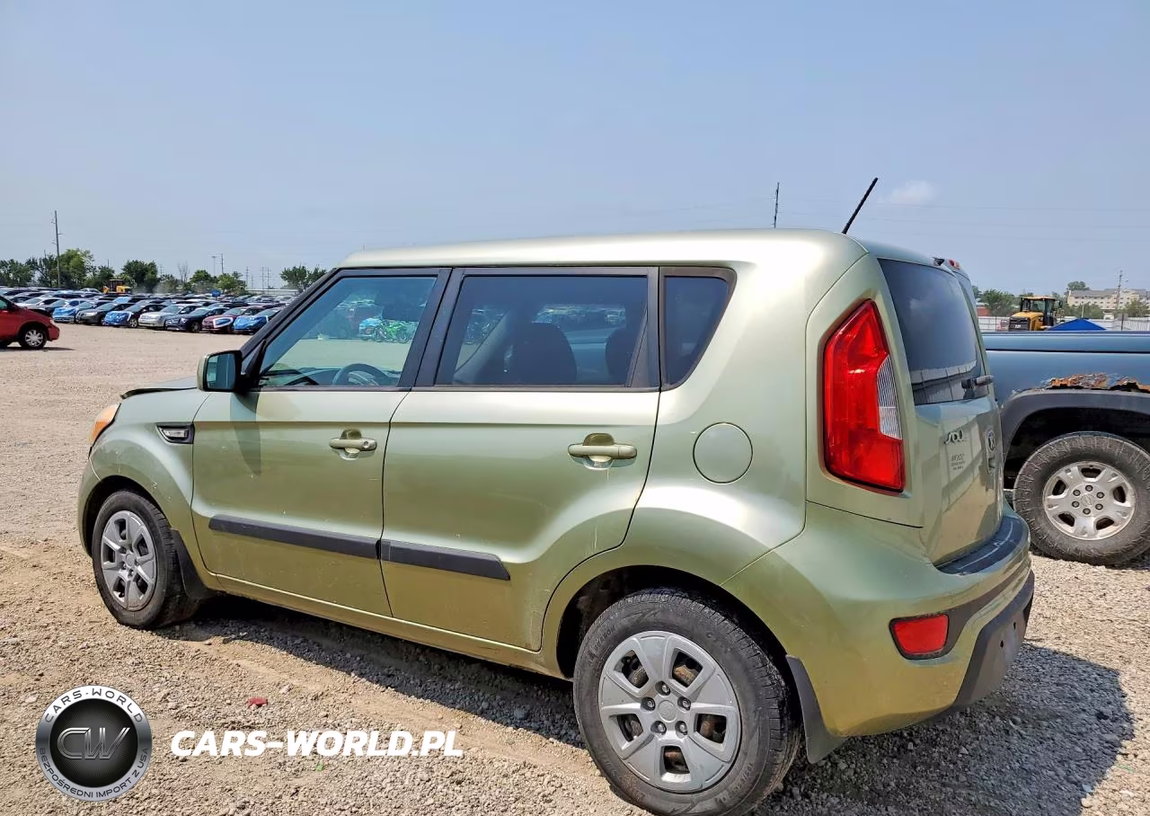 2013 Kia Soul Base VIN:KNDJT2A51D7483268 - 2
