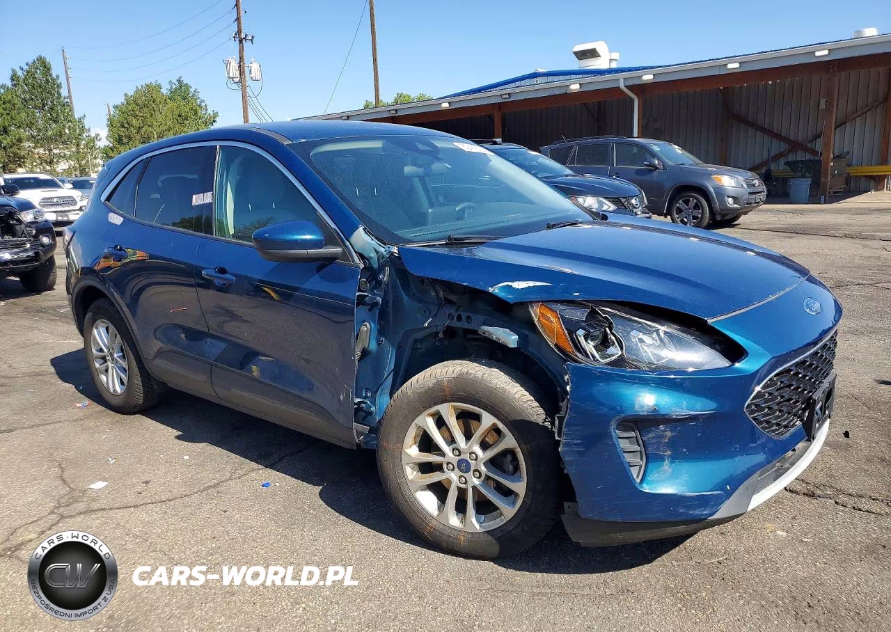 2020 Ford Escape Se VIN:1FMCU0G65LUB89782 - 4