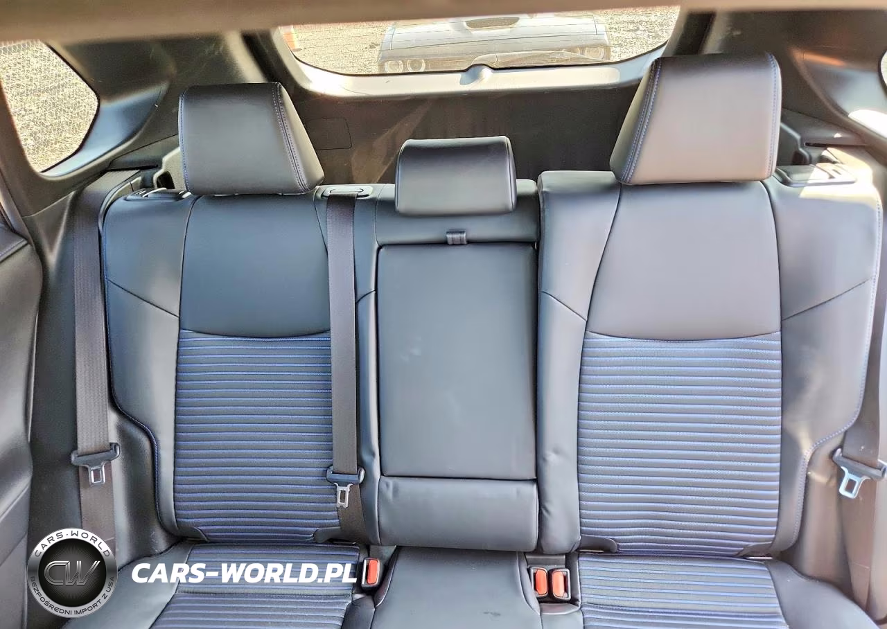 2020 Toyota Rav4 Xse VIN:JTMEWRFV2LJ033561 - 10