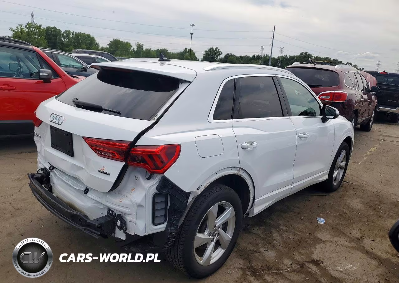 2020 Audi Q3 Premium VIN:WA1AECF34L1068559 - 3