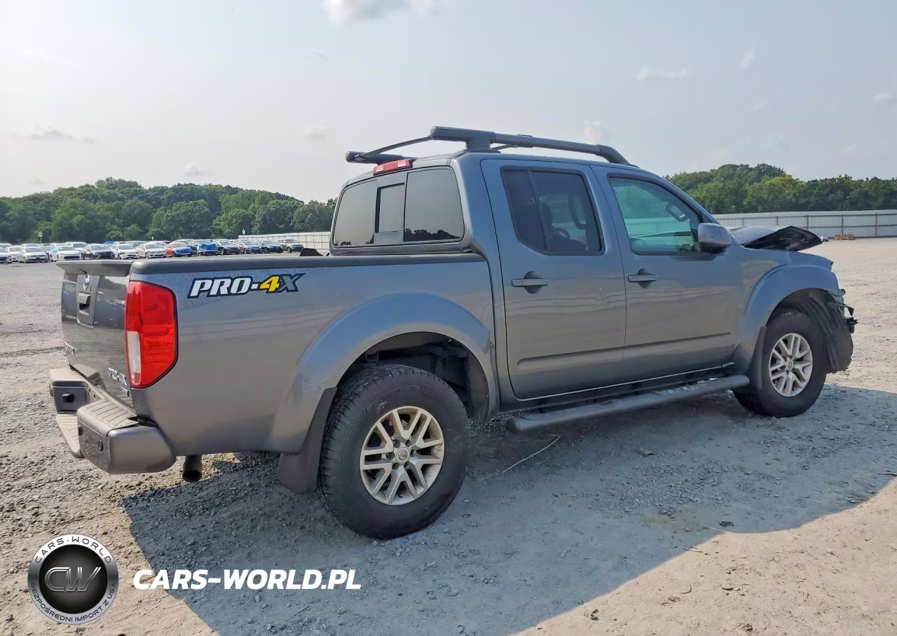 2017 Nissan Frontier Pro-4X VIN:1N6DD0EV0HN703412 - 3