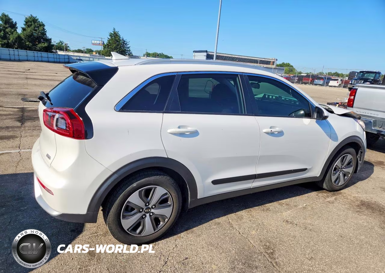 2017 Kia Niro Lx VIN:KNDCB3LC4H5085518 - 3
