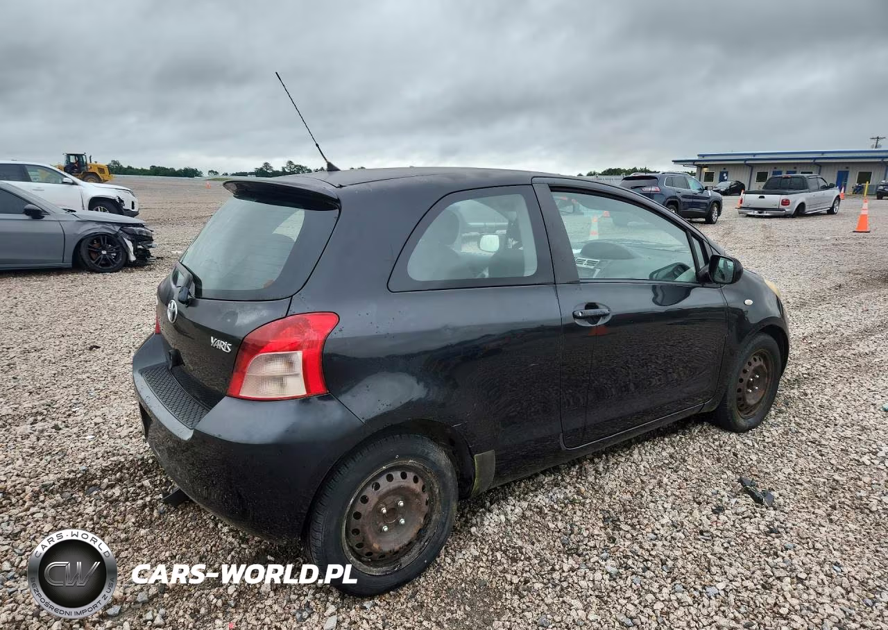 2007 Toyota Yaris Base VIN:JTDJT923275070622 - 3