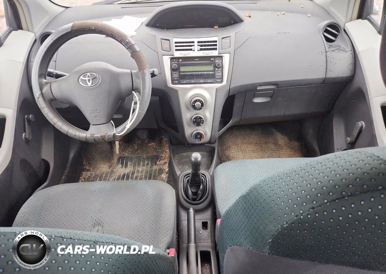 2007 Toyota Yaris Base VIN:JTDJT923275070622 - 8