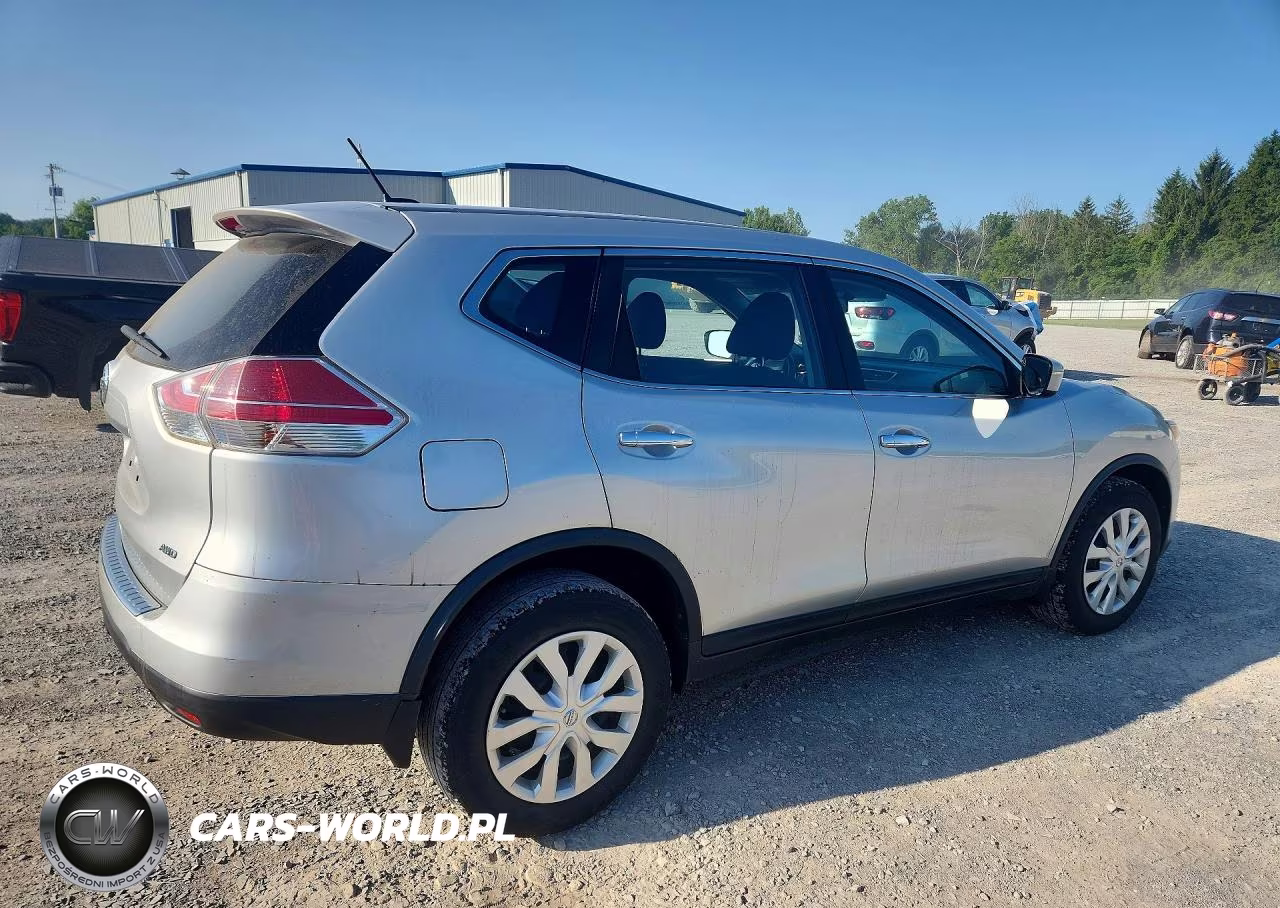 2015 Nissan Rogue S VIN:KNMAT2MV0FP581187 - 3