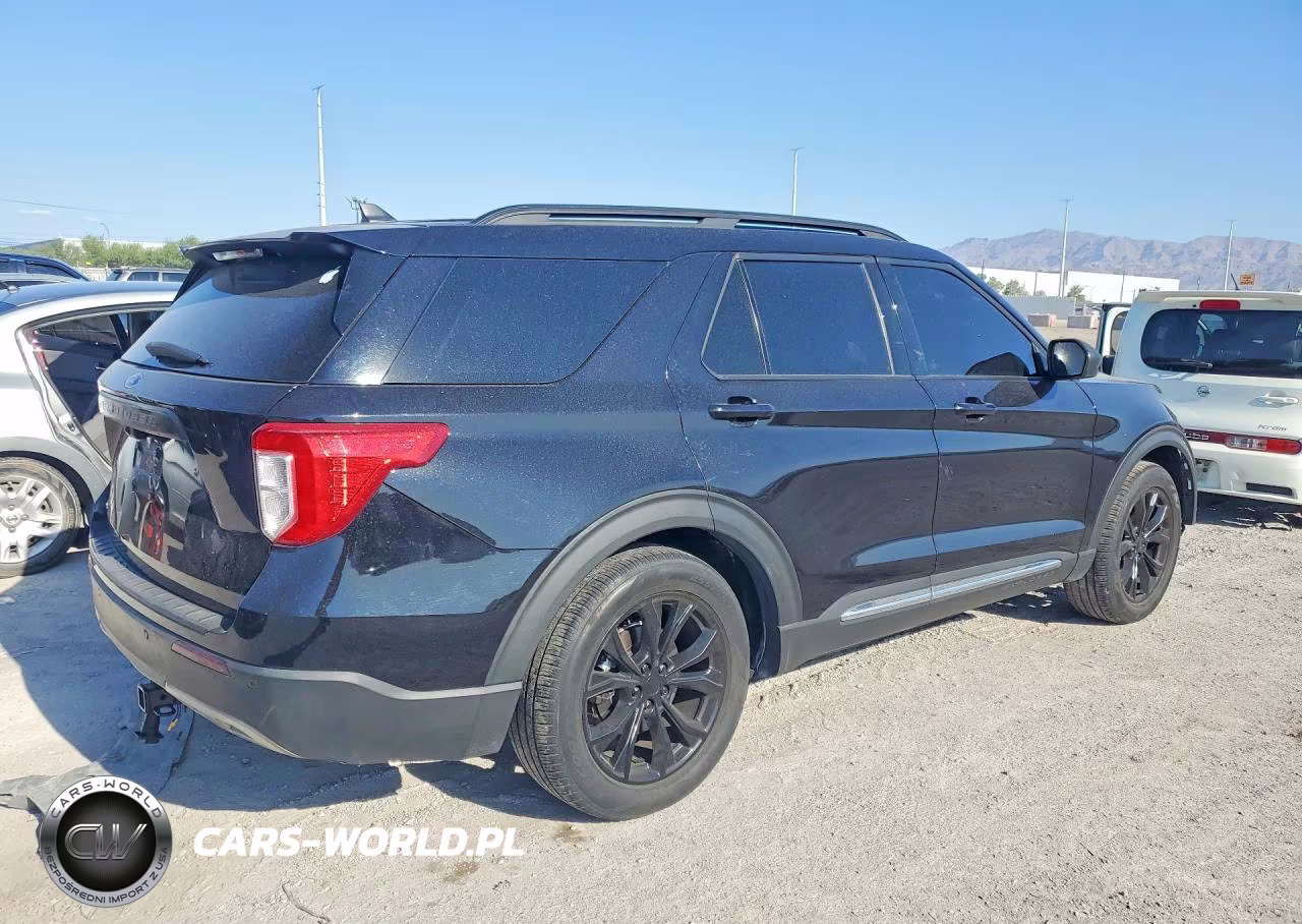 2023 Ford Explorer Xlt VIN:1FMSK7DH0PGA89173 - 3