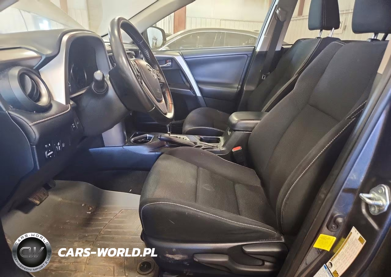 2017 Toyota Rav4 Xle VIN:JTMRFREV0HD207703 - 7