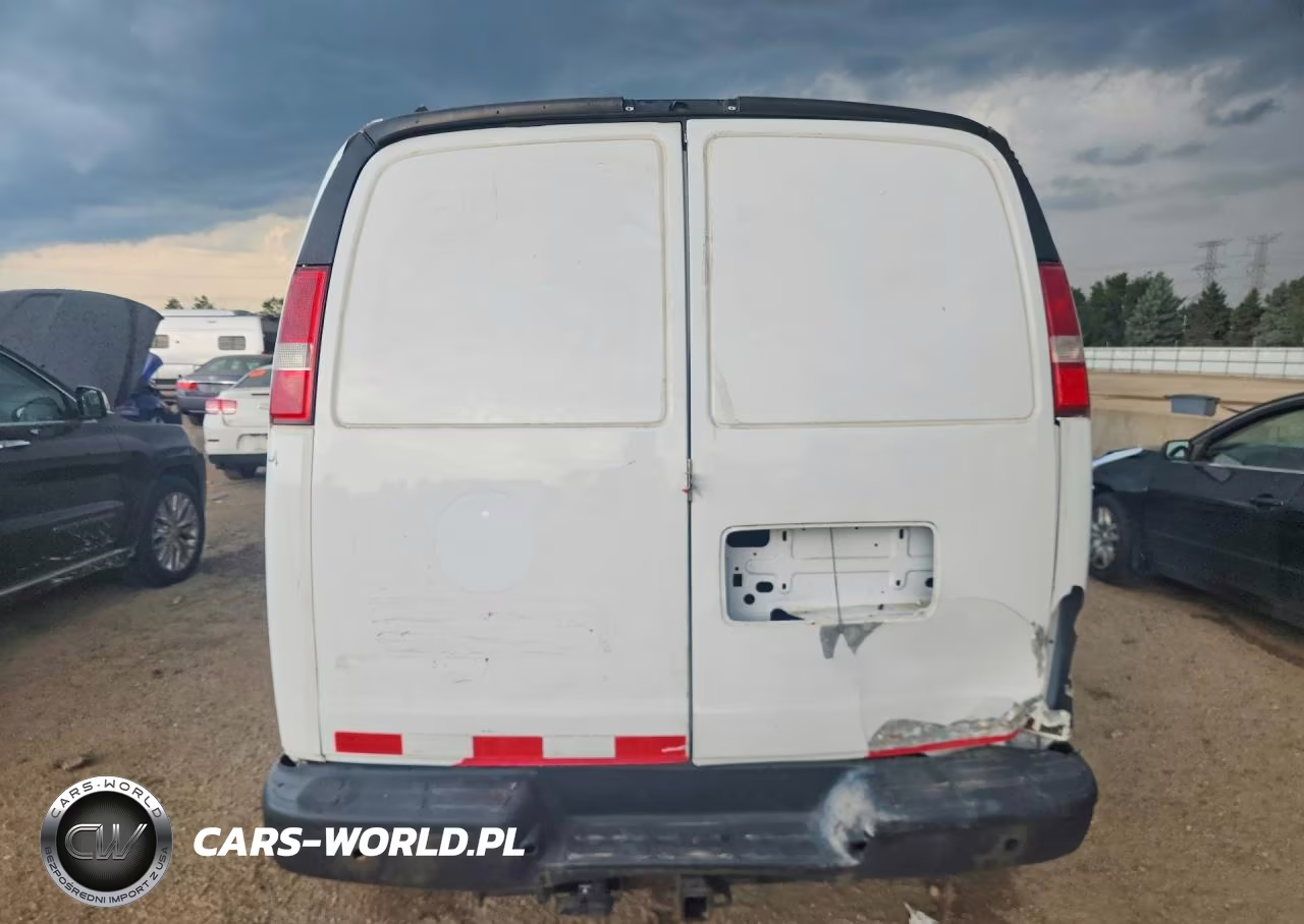 2017 Chevrolet Express G2500 VIN:1GCWGAFF1H1276927 - 6