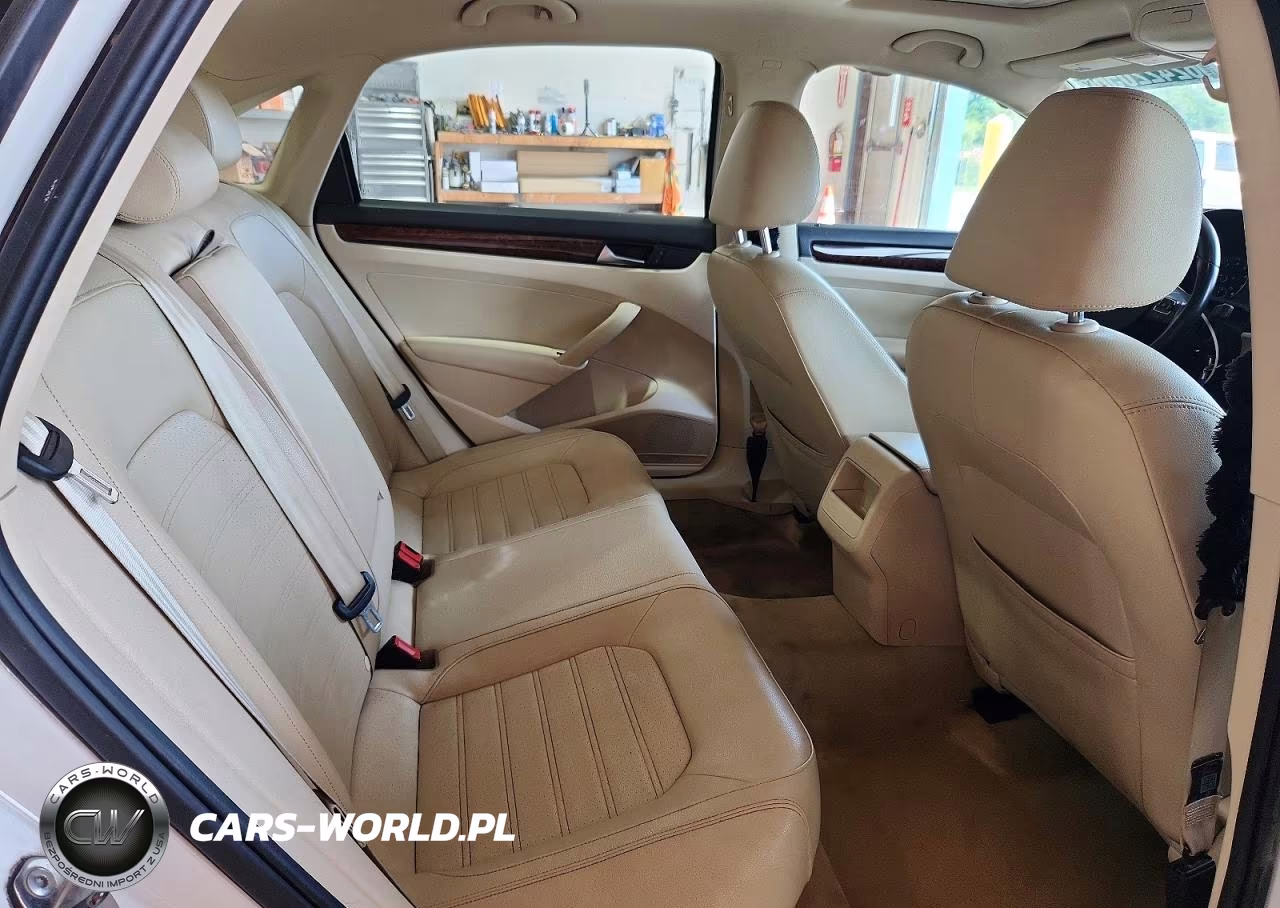 2012 Volkswagen Passat Sel VIN:1VWCP7A38CC023102 - 10