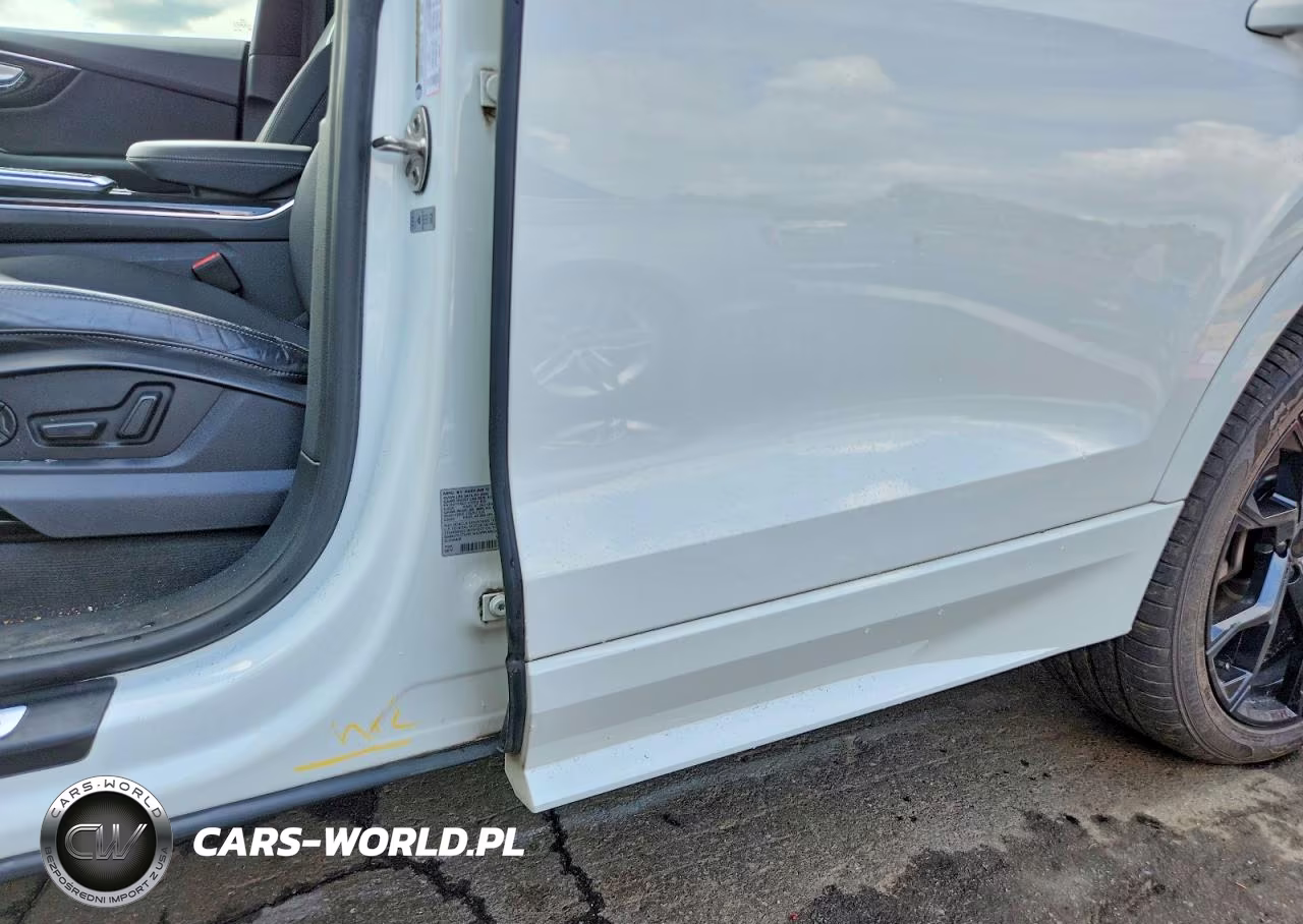 2019 Audi Q8 Premium VIN:WA1AVAF14KD020463 - 13