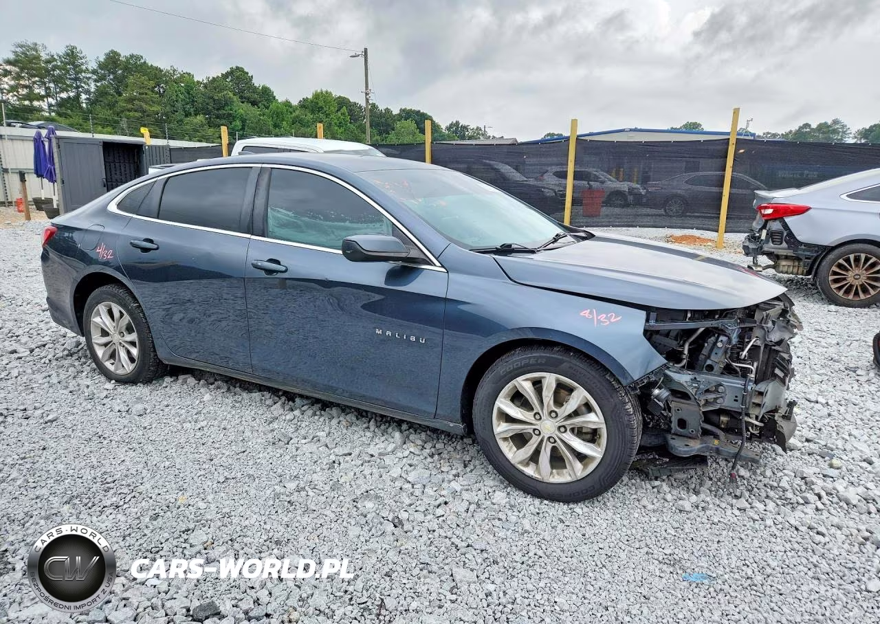 2019 Chevrolet Malibu Lt VIN:1G1ZD5ST5KF147665 - 4