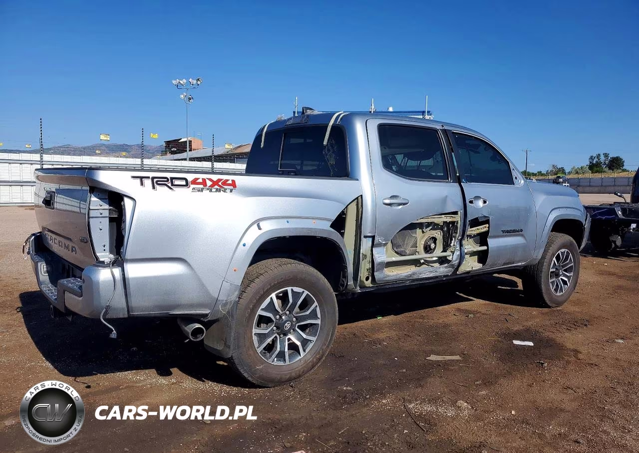 2022 Toyota Tacoma Trd Sport VIN:3TMCZ5AN5NM458826 - 3