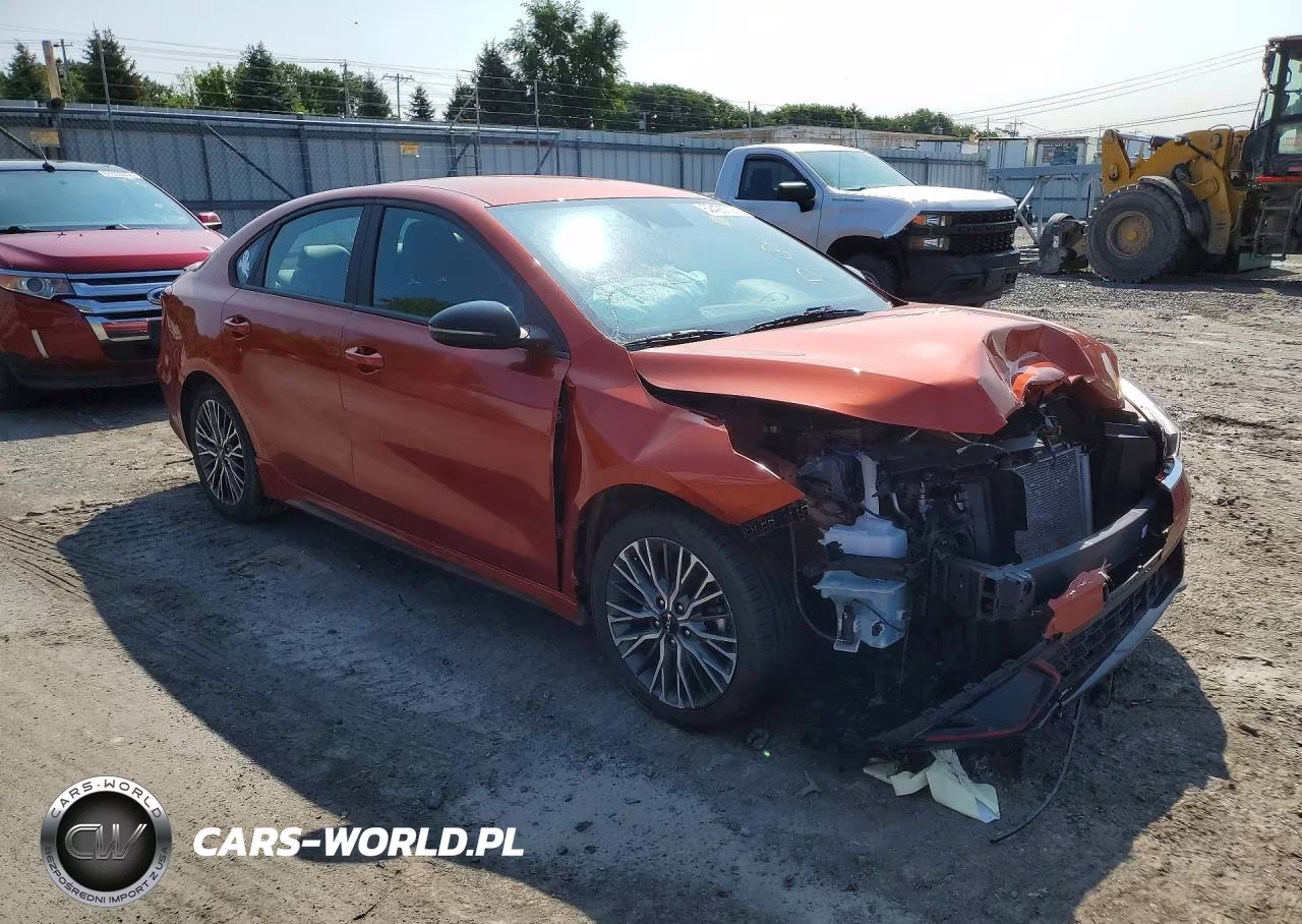 2023 Kia Forte Gt Line VIN:3KPF54AD2PE607703 - 4