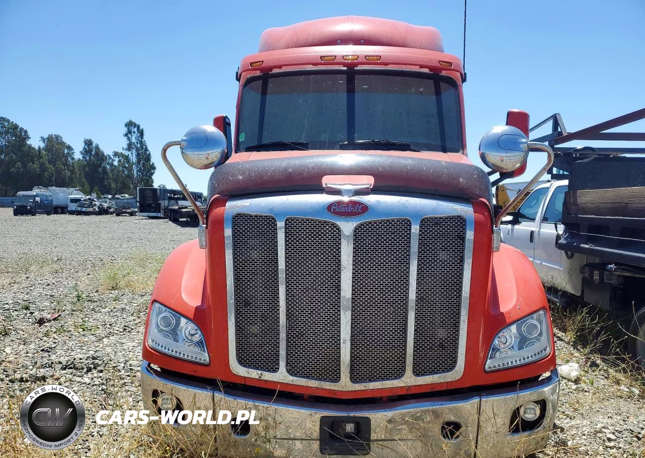 2017 Peterbilt 579 Semi Truck VIN:1XPBD49X9HD416071 - 5