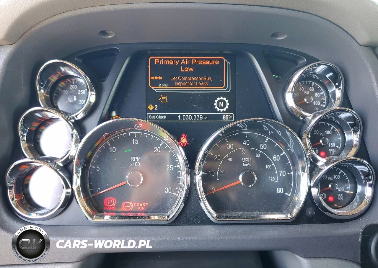 2017 Peterbilt 579 Semi Truck VIN:1XPBD49X9HD416071 - 9