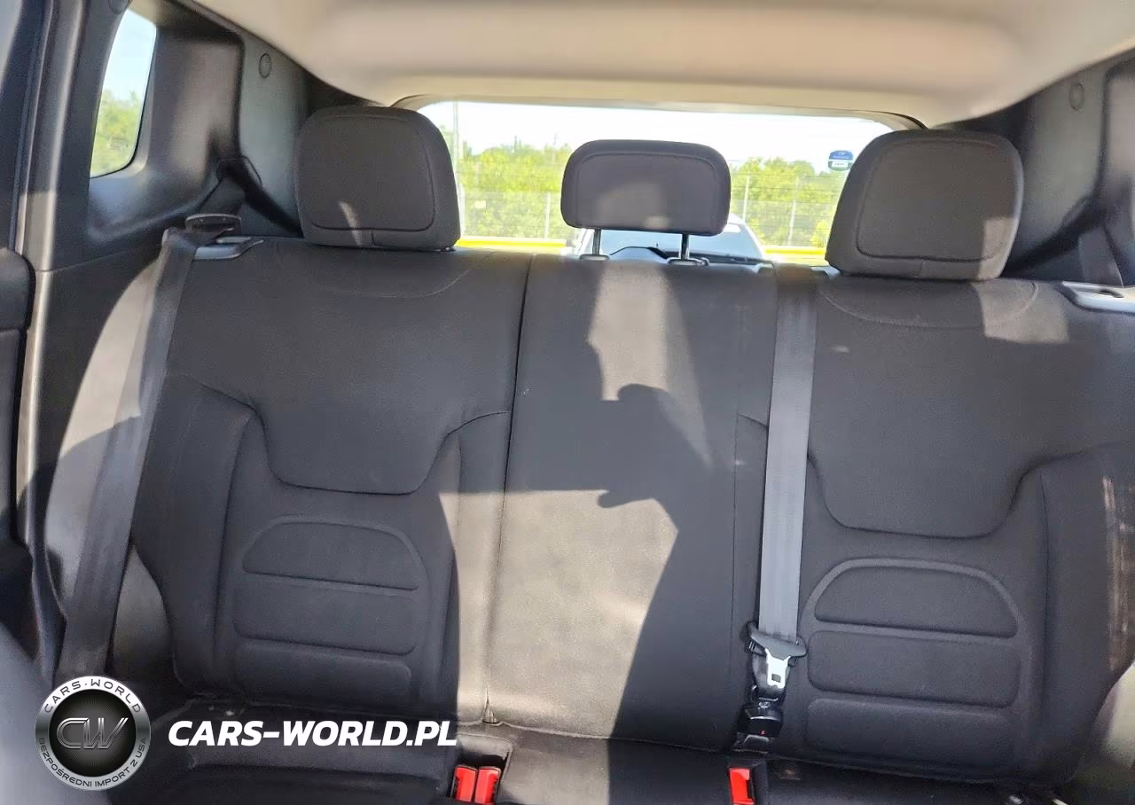 2017 Jeep Renegade Latitude VIN:ZACCJBBB1HPF84936 - 10