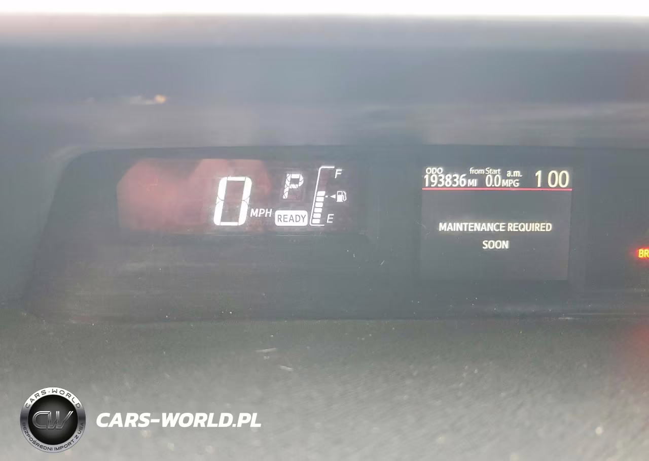 2016 Toyota Prius C Two VIN:JTDKDTB33G1132325 - 9