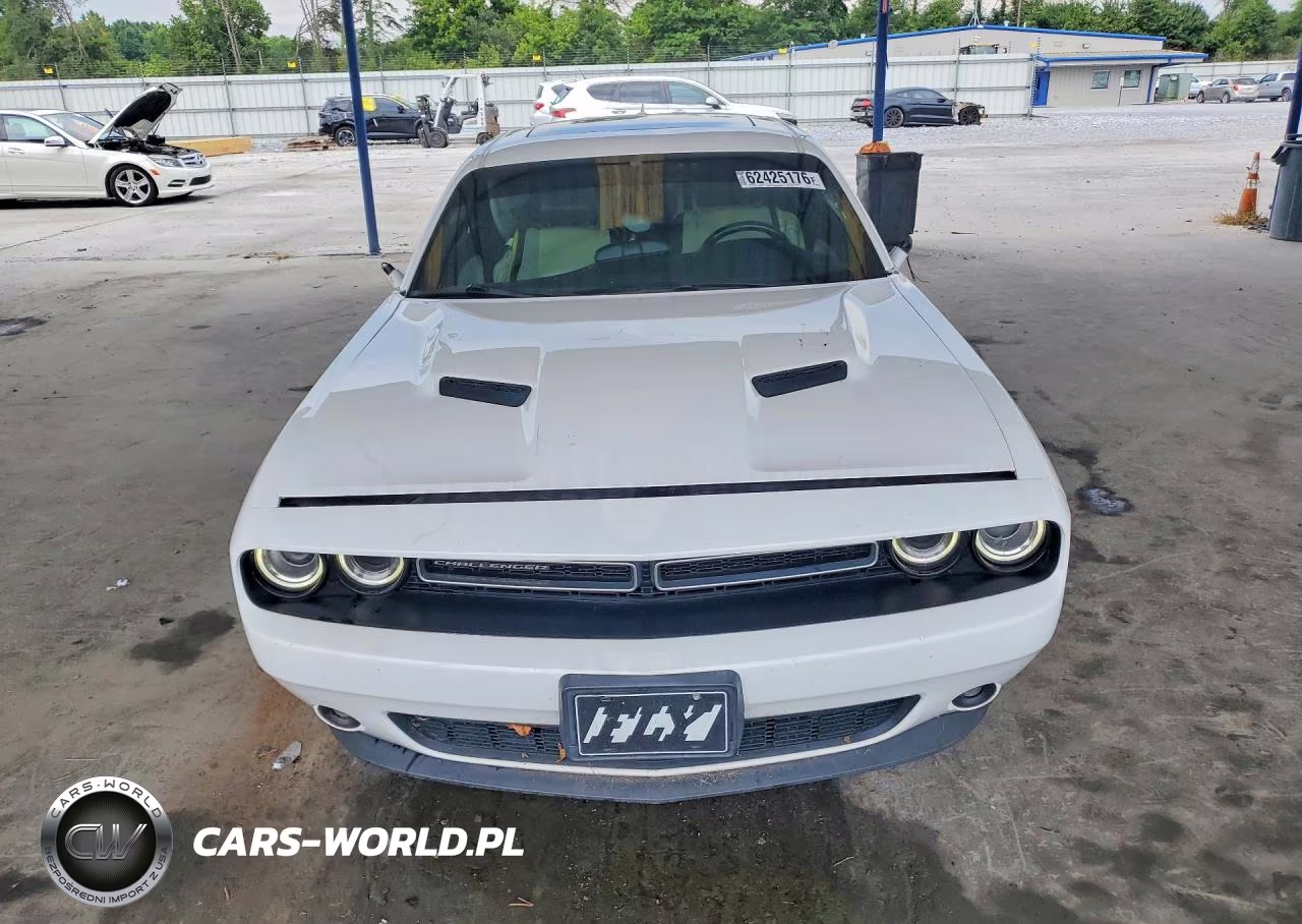 2015 Dodge Challenger Sxt Plus VIN:2C3CDZBG9FH761506 - 5