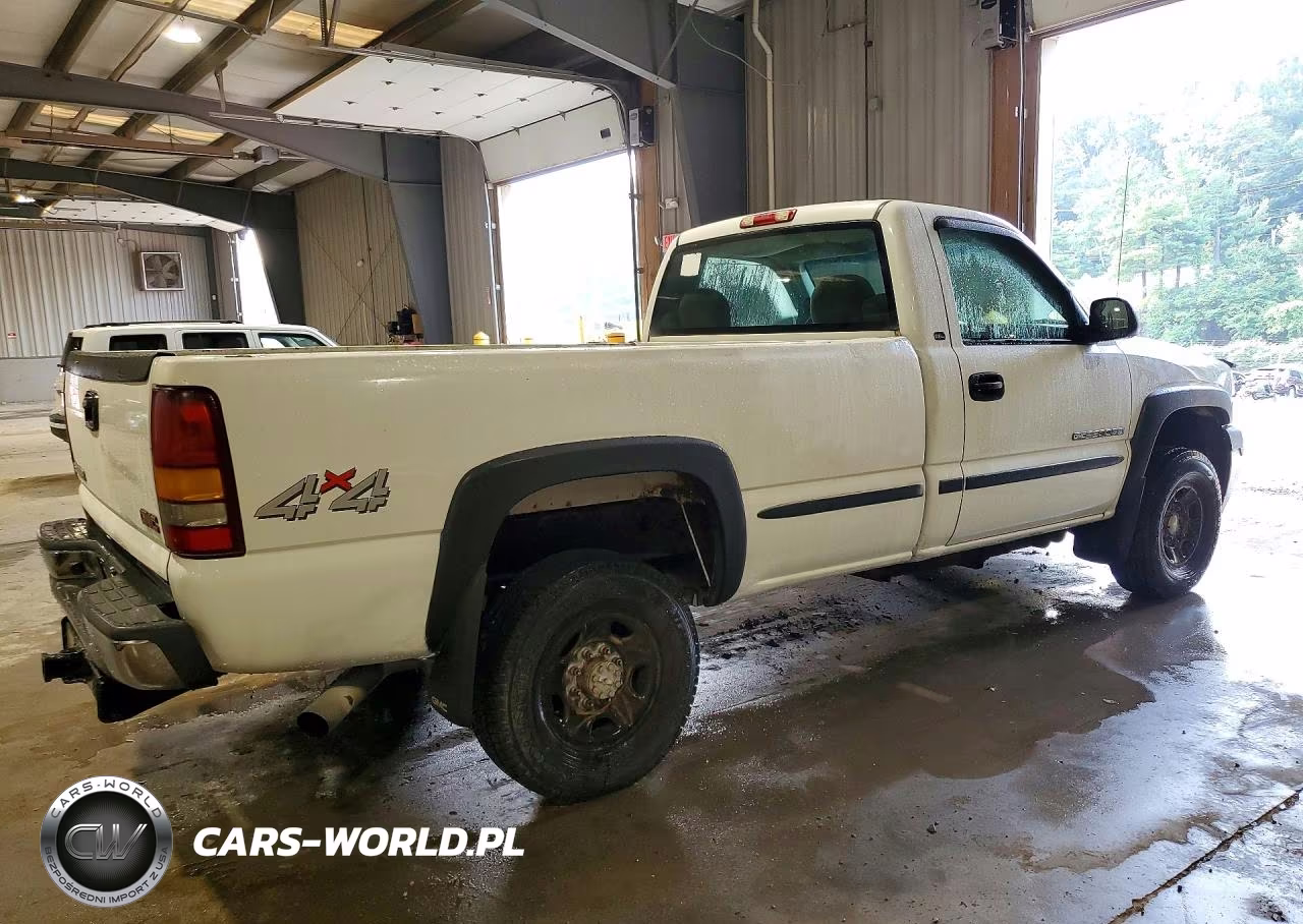 2002 GMC Sierra K2500 Heavy Duty VIN:1GTHK24U02E305736 - 3